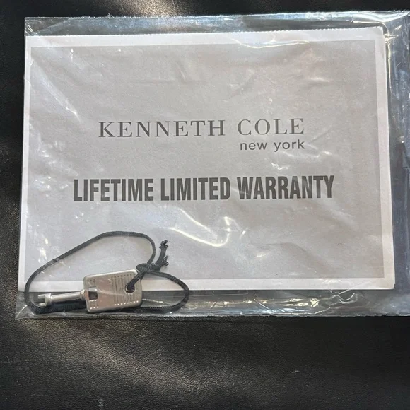 Kenneth Cole NY Black Leather Women’s Briefcase - Picture 6 of 7